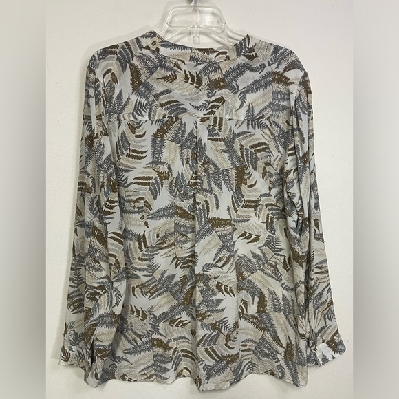 Talbots, long-sleeved silk blouse, Size XL - Picture 5 of 11